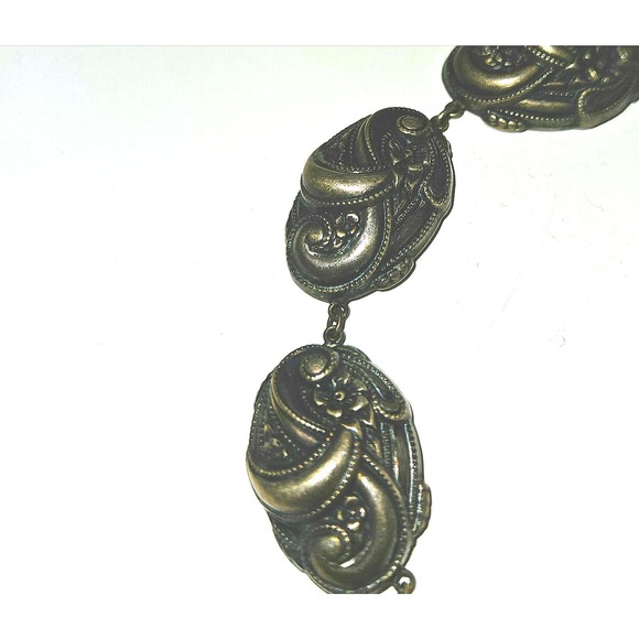 Floral Elegance: Art Deco Choker with Floral Motif - Picture 14 of 16